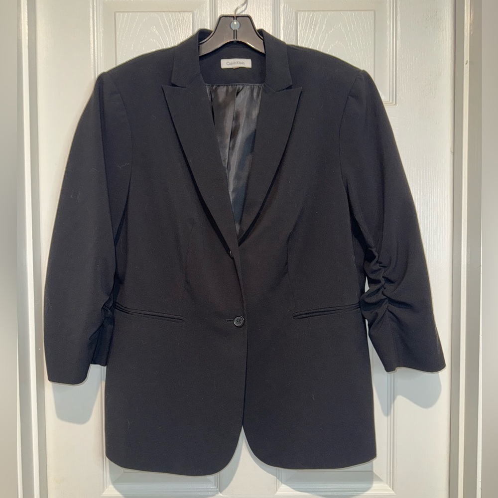 Calvin Klein Women's Classic Black Blazer. Size XL